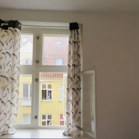 Lovely 1 Bed Private Close To Norreport Copenaghen